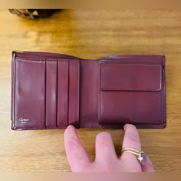 CARTIER Bordeaux Calfskin Bifold Wallet CURRENT 💯 AUTHENTIC - Picture 6 of 15